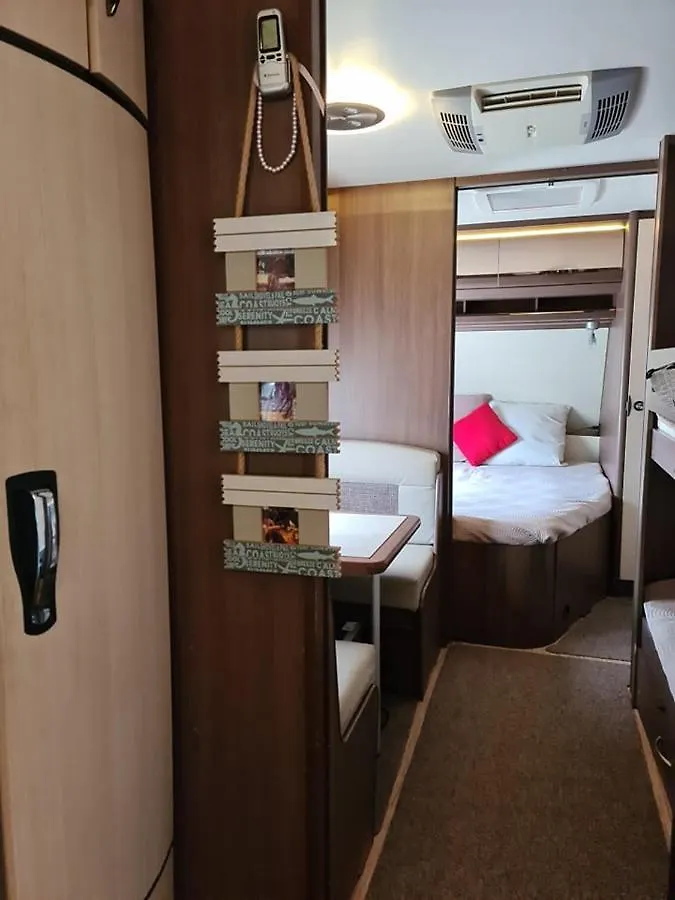 Üdülőpark Ultimate Caravan Experience - 1St Line Gradina Hotel Szozopol Bulgária