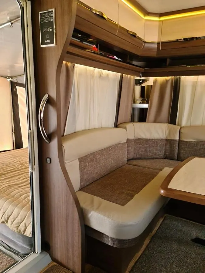 Ultimate Caravan Experience - 1St Line Gradina Hotel Szozopol 0*,  Bulgária